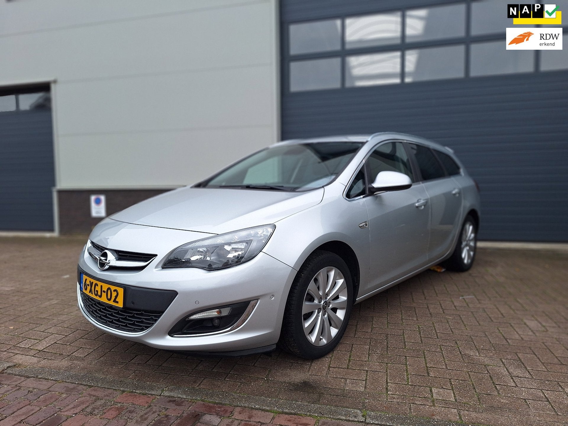 Opel Astra Sports Tourer | 1.4 Turbo Cosmo | Camera | Cruise, Auto's, Opel, Voorwielaandrijving, Euro 5, Gebruikt, 4 cilinders