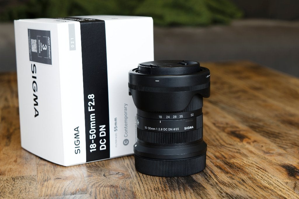 Sigma 18-50mm F/2.8 DC DN Contemporary (Canon RF), Audio, Tv en Foto, Fotografie | Lenzen en Objectieven, Ophalen, Sigma, Macrofunctie