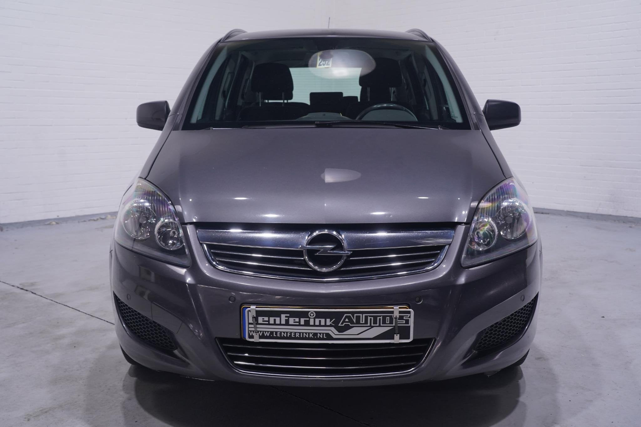Opel Zafira 1.7 CDTi Selection 7-persoons PDC v+a stuurbedie, Auto's, Voorwielaandrijving, Euro 5, Stof, Gebruikt