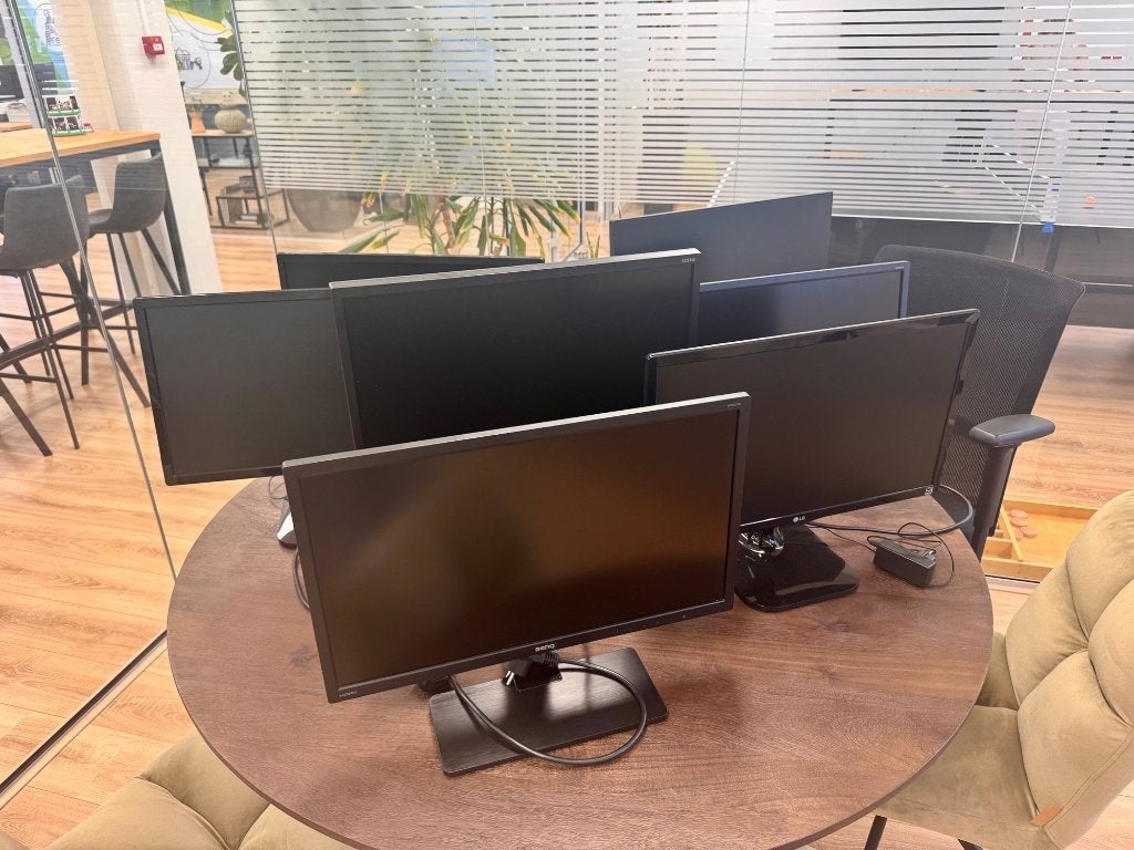 Partij monitoren computer schermen 7 stuks, Computers en Software, Ophalen, Gebruikt, Overige typen, Onbekend