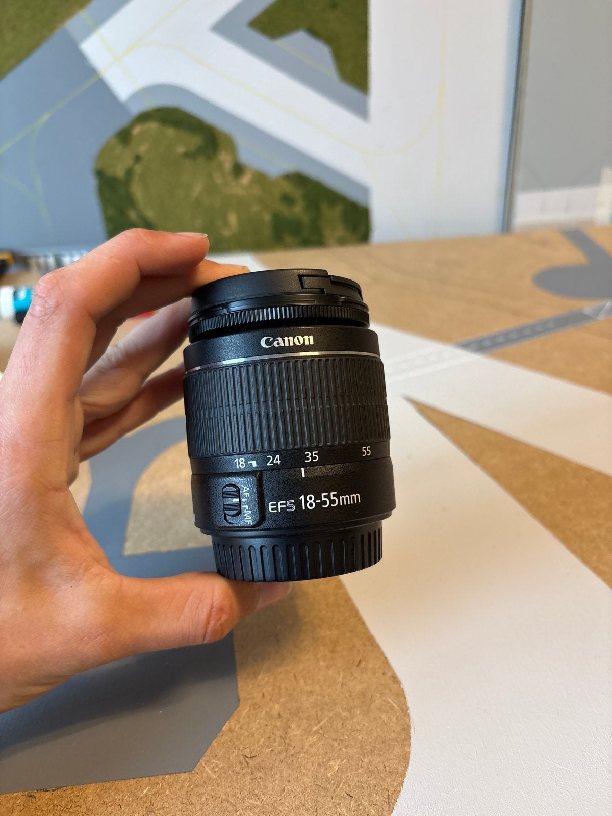 Canon EFS 18-55mm lens - Nieuwstaat, nooit gebruikt, Canon, Autofocus, Nieuw, Ophalen of Verzenden