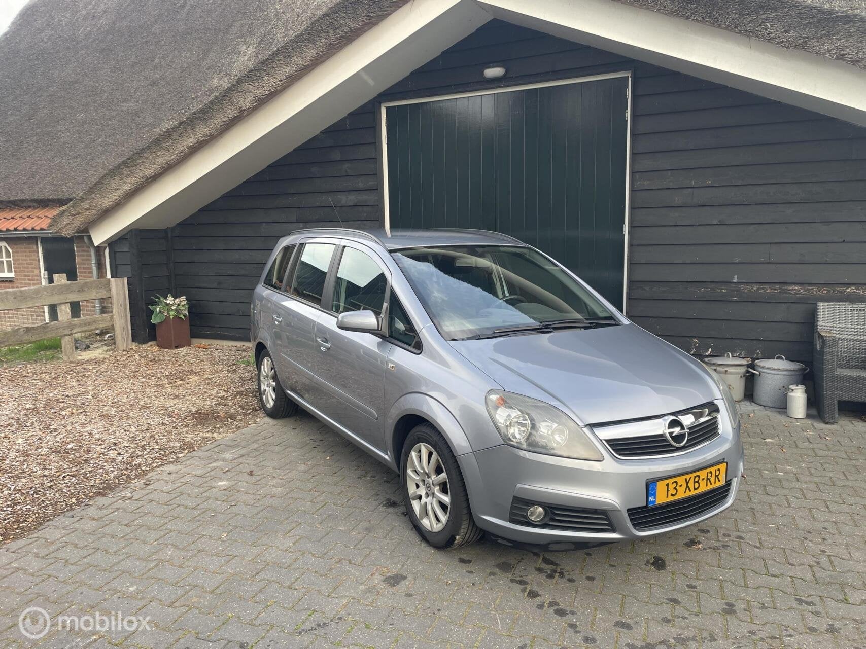 Opel Zafira 2.2 Temptation, 7 zitter, Airco, trekhaak, navi, Auto's, Voorwielaandrijving, Gebruikt, 4 cilinders, 150 pk
