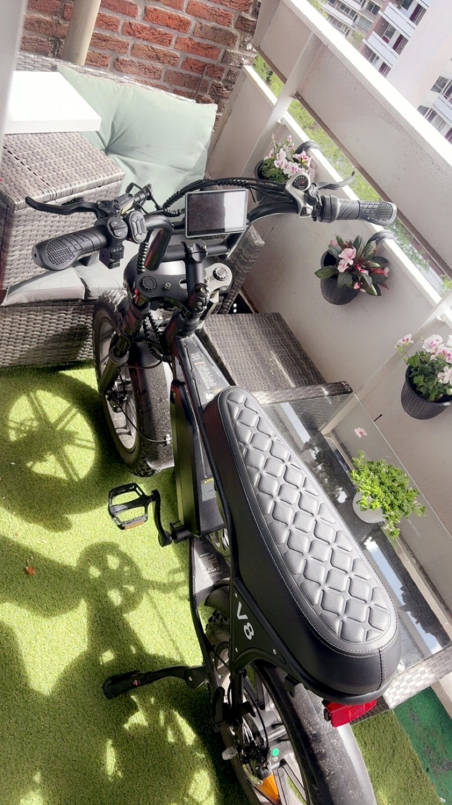 ouxi v8 dubbele accu inclusief lader, Fietsen en Brommers, Brommers | Derbi, Ophalen of Verzenden, Zo goed als nieuw