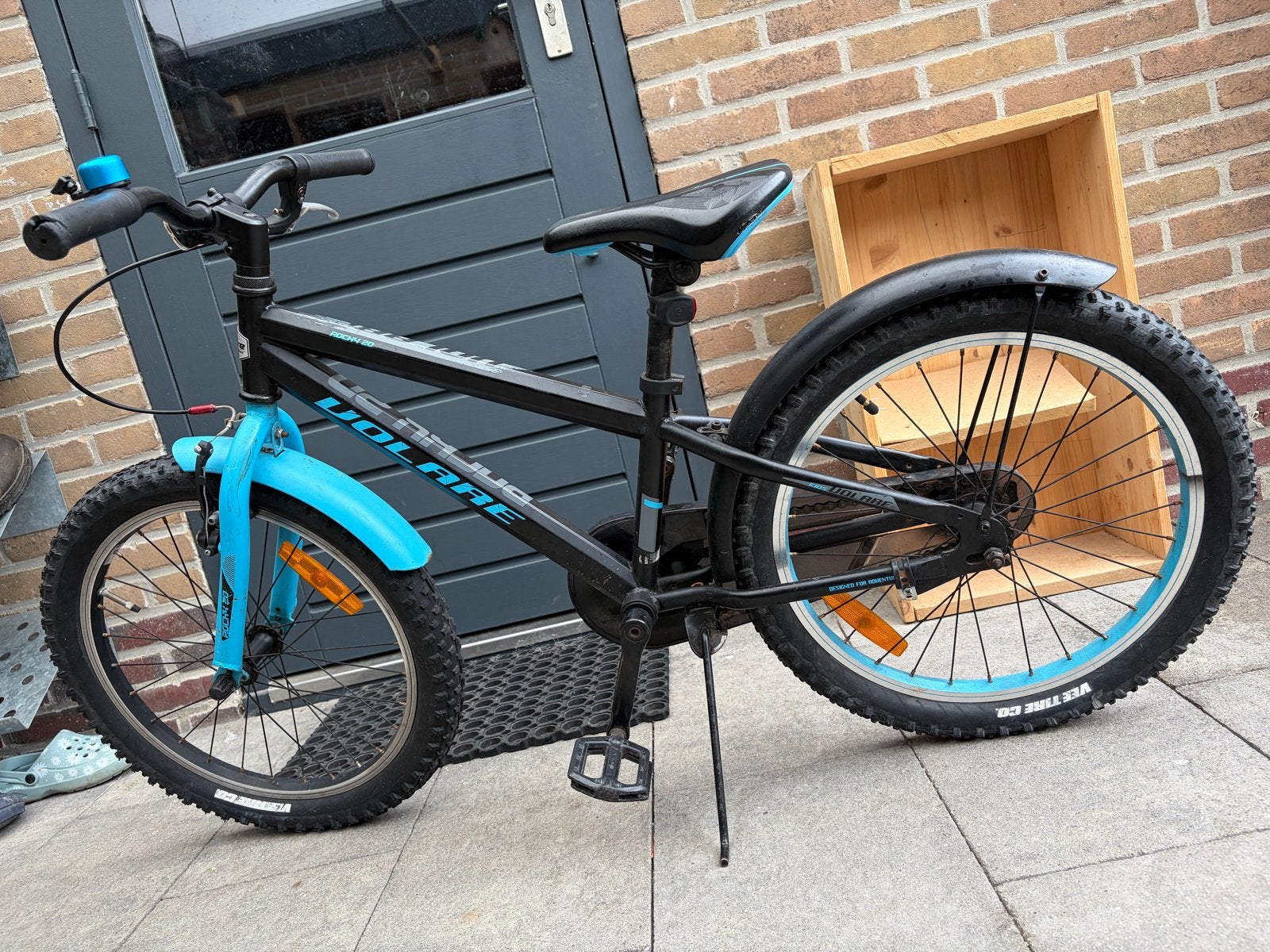 Volare kinderfiets 20 inch - Zwart/Blauw, Ophalen, Gebruikt, Velgrem, 16 tot 20 inch
