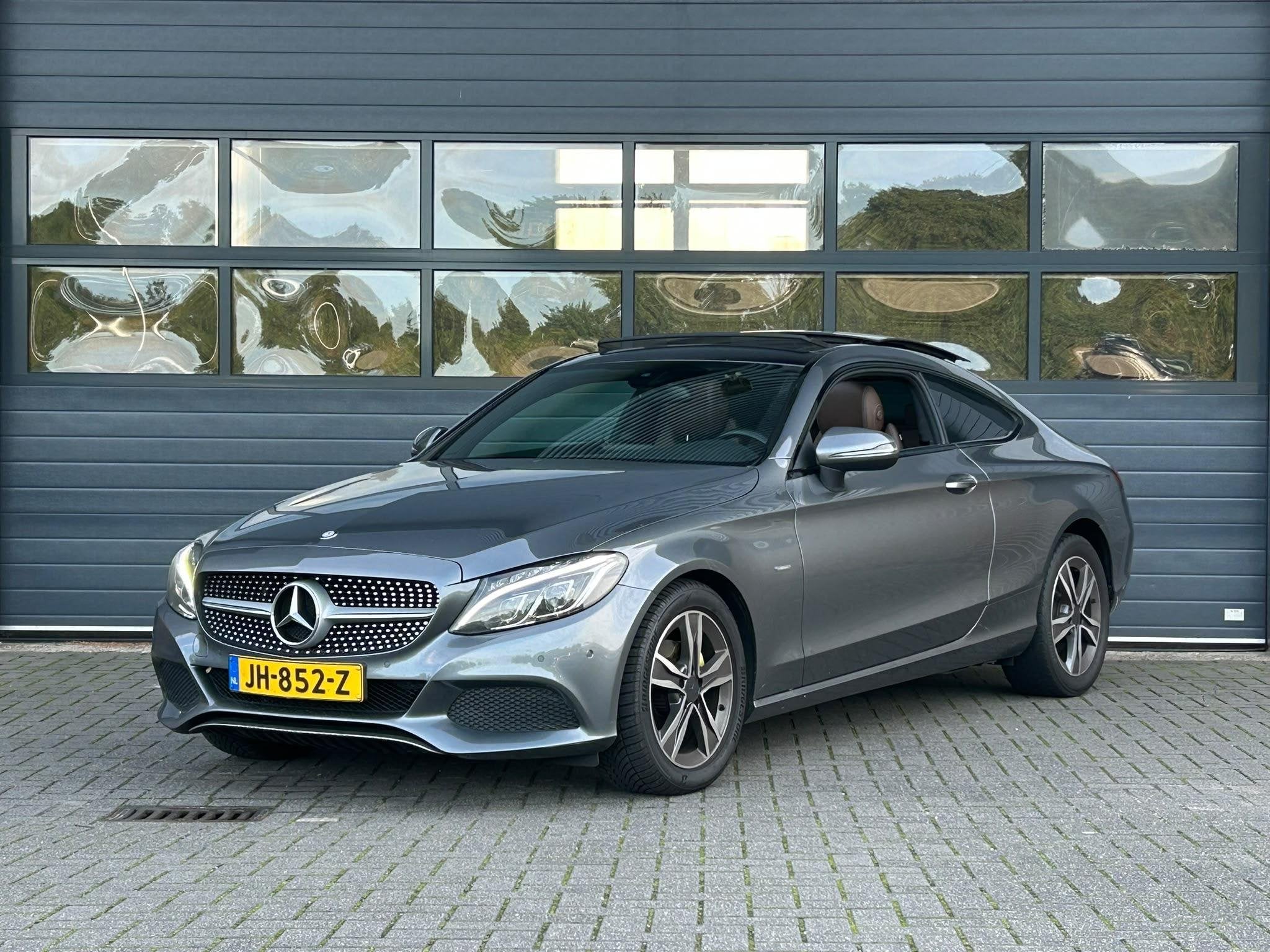 MERCEDES-BENZ C-KLASSE COUPÉ 180 EDITION ONE I AUTOMAAT I S, Auto's, Automaat, Achterwielaandrijving, Met garantie (alle), 4 stoelen