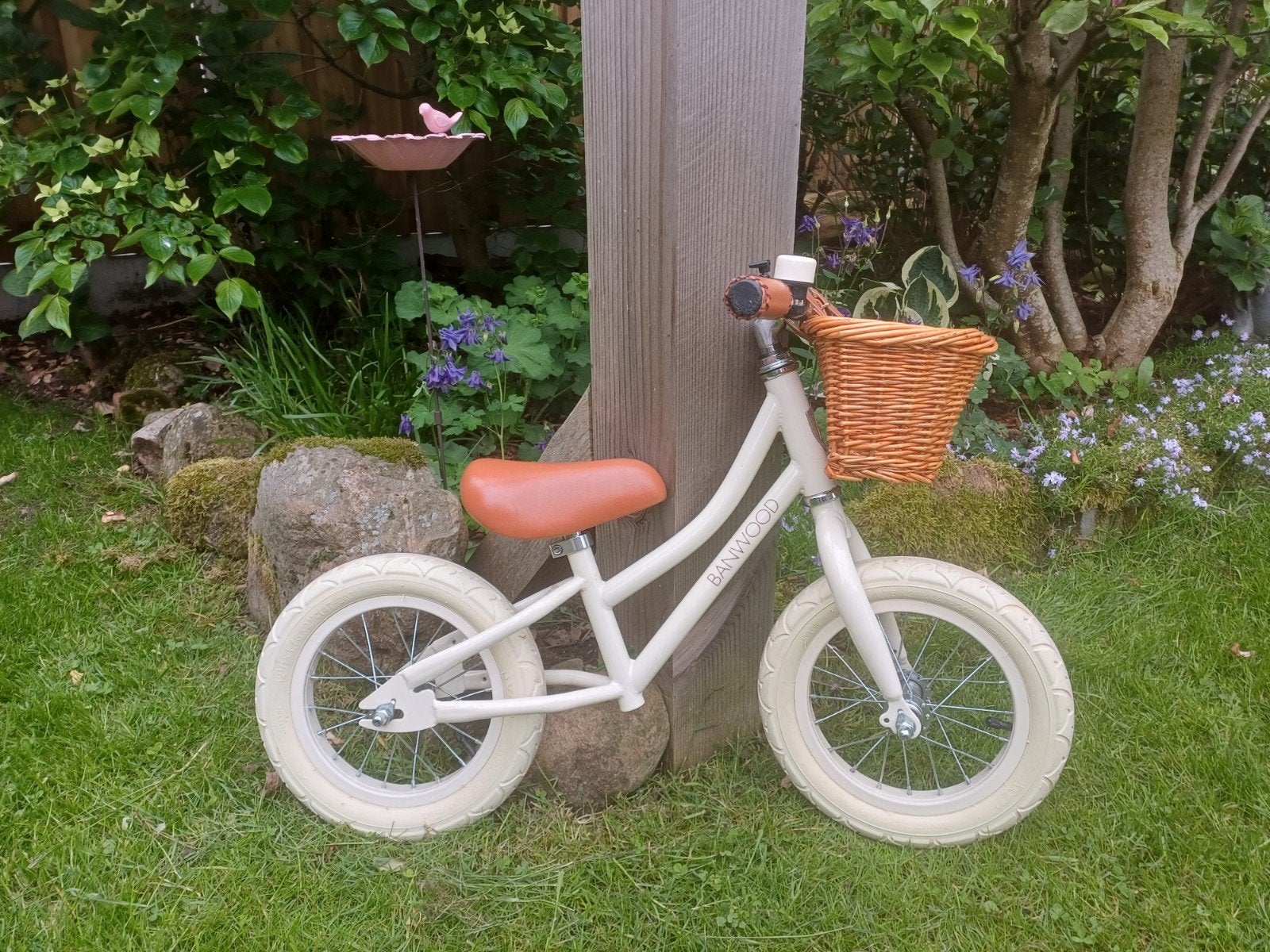 Banwood loopfiets - Crème met rieten mandje, Ophalen, Zo goed als nieuw, Minder dan 16 inch, Banwood