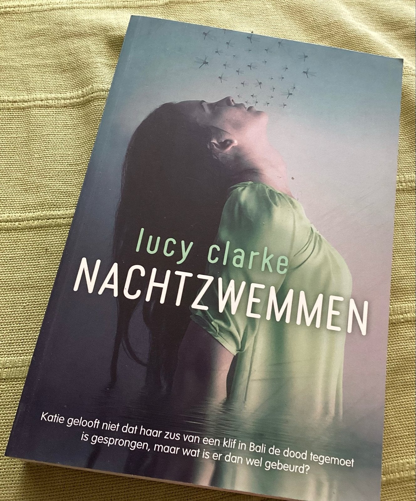 Nachtzwemmen - Lucy Clarke (roman), Ophalen of Verzenden, Nieuw, Nederland