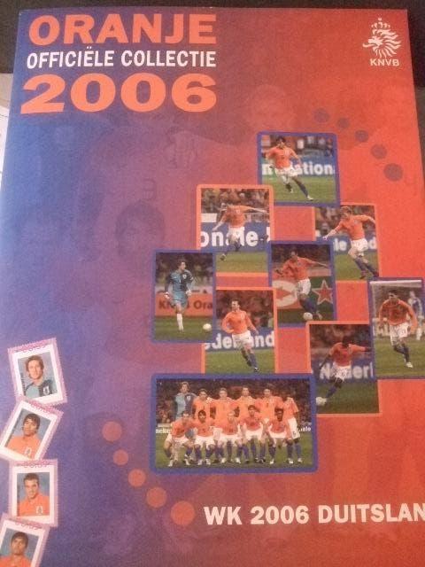 Oranje 2006, Postzegels en Munten, Postzegels | Volle albums en Verzamelingen, Verzenden, Nederland