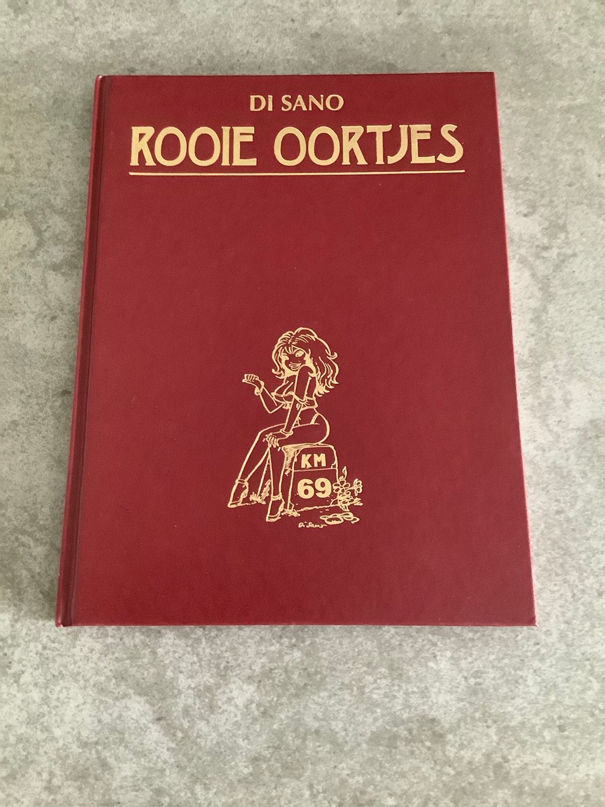 Rooie Oortjes Stripboeken, 1x hardcover + nog 10 softcovers, Meerdere stripboeken, Ophalen of Verzenden, Gelezen