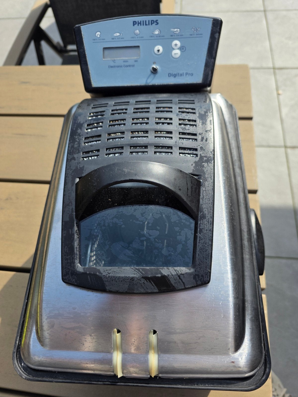 Philips  frituur, 3 tot 4 liter, Ophalen, Zo goed als nieuw, Uitneembare binnenpan