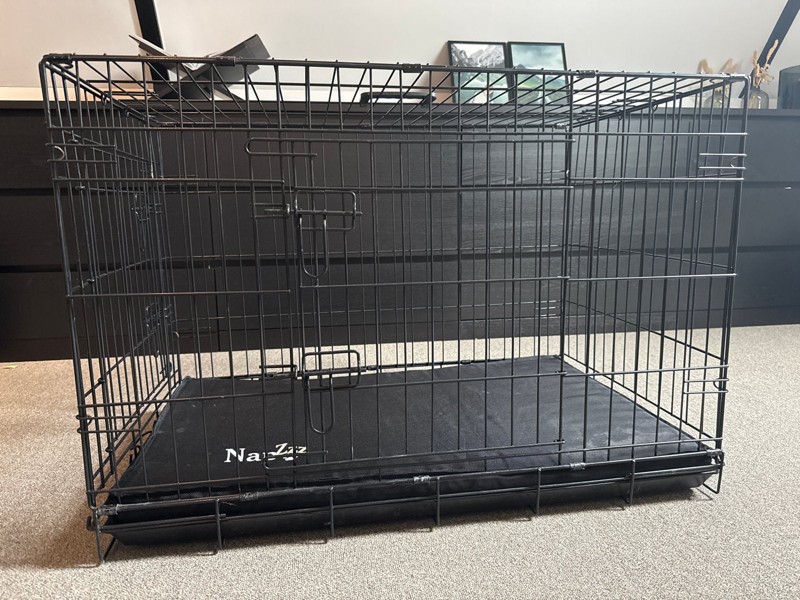 Honden bench zwart + waterproof bench kussen Napzzz 92x57x64, Ophalen, Gebruikt
