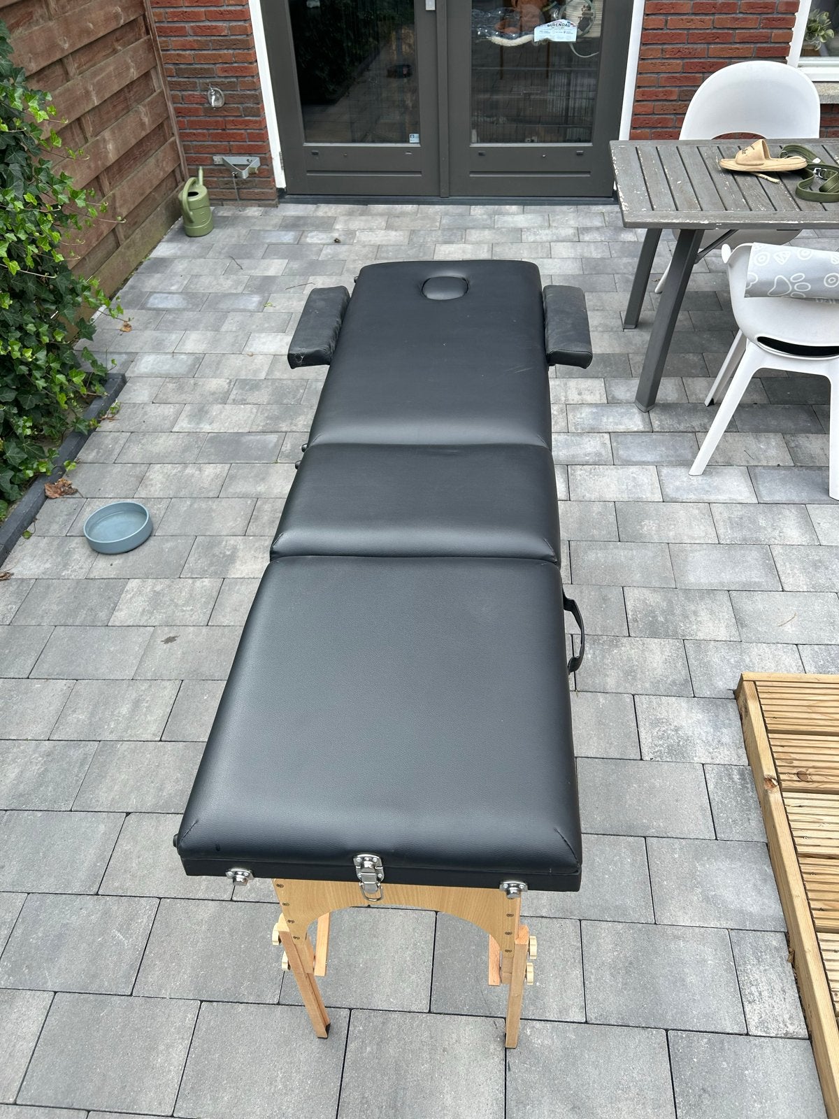 Foto 3 van Behandelbank fysiotherapie / massage