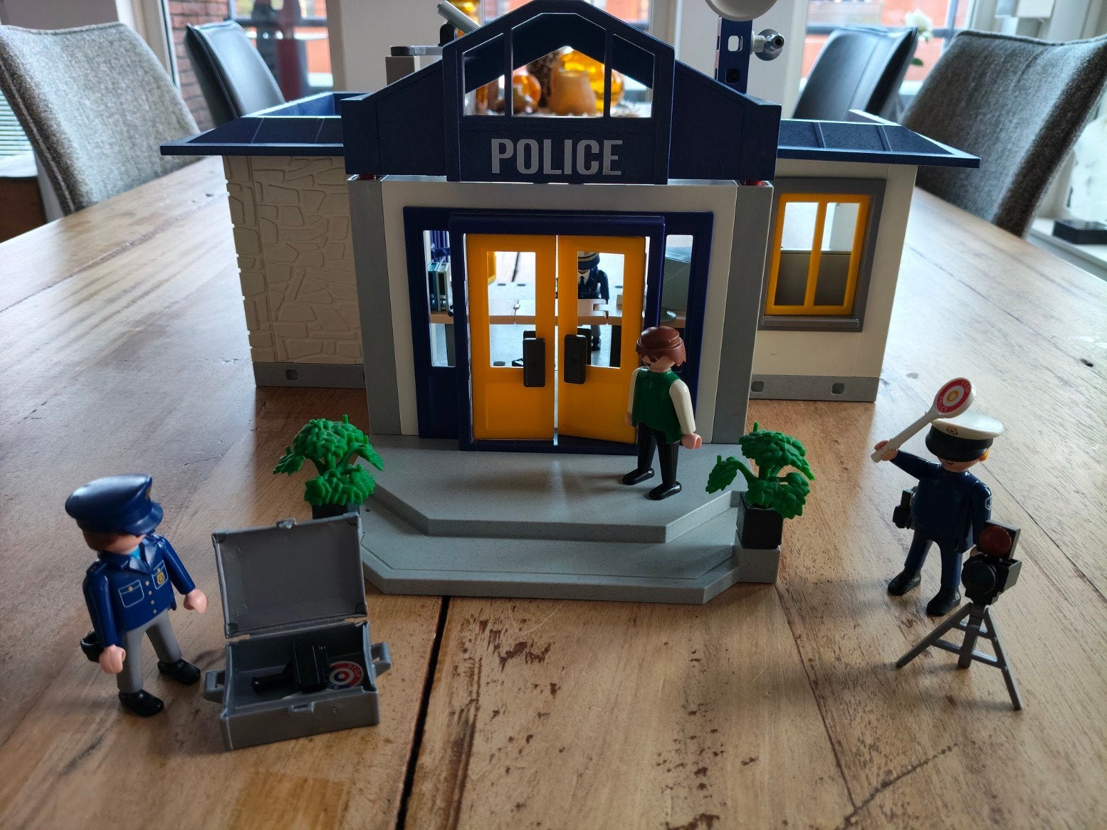Playmobil Politiebureau met Figuren en Accessoires, Gebruikt, Gebouw, Complete set, Ophalen of Verzenden