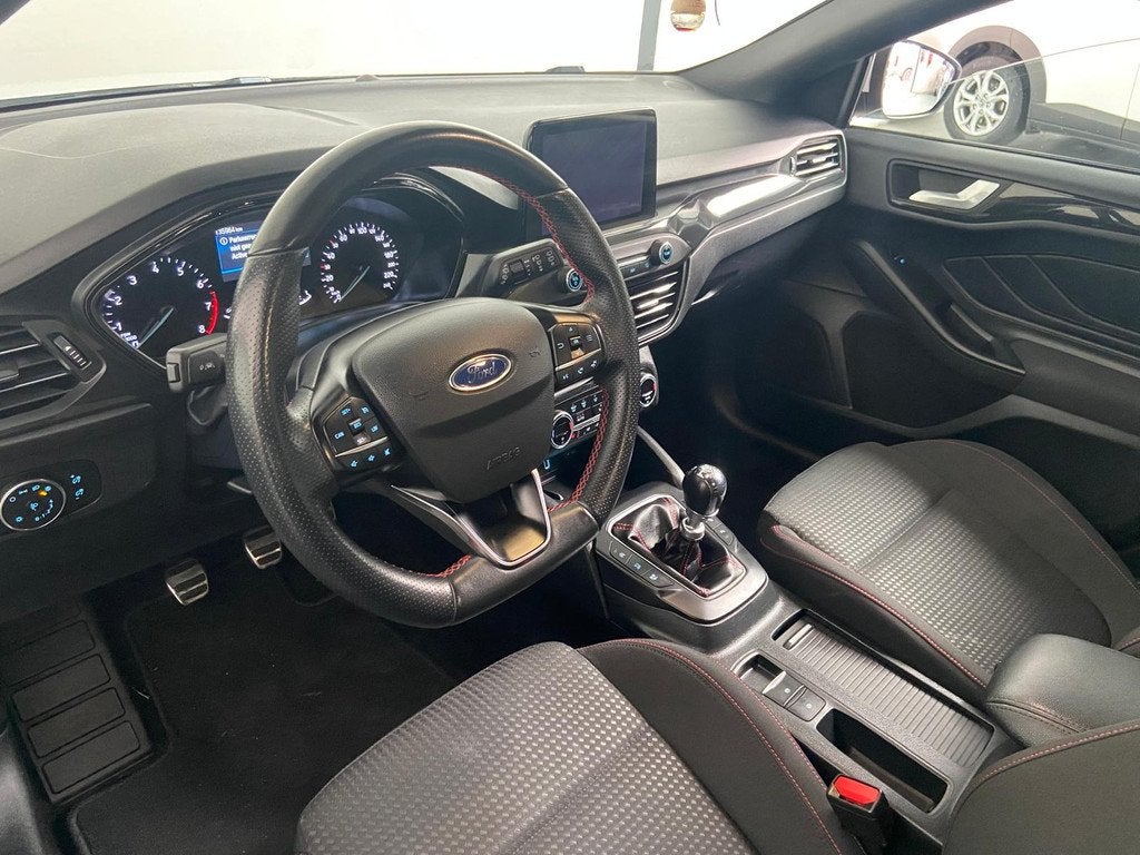 Ford FOCUS Wagon 1.0 EcoBoost Hybrid ST Line X Business, Gebruikt, Wit, 19 km/l, Hybride Elektrisch/Benzine