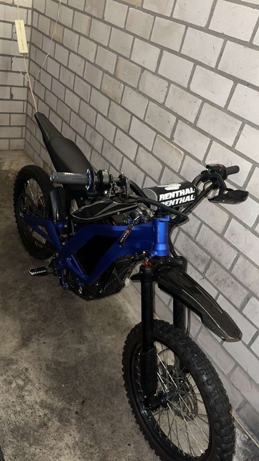 Sur-Ron Light Bee X - Elektrische Crossmotor, Fietsen en Brommers, Overige merken, Ophalen of Verzenden, Zo goed als nieuw