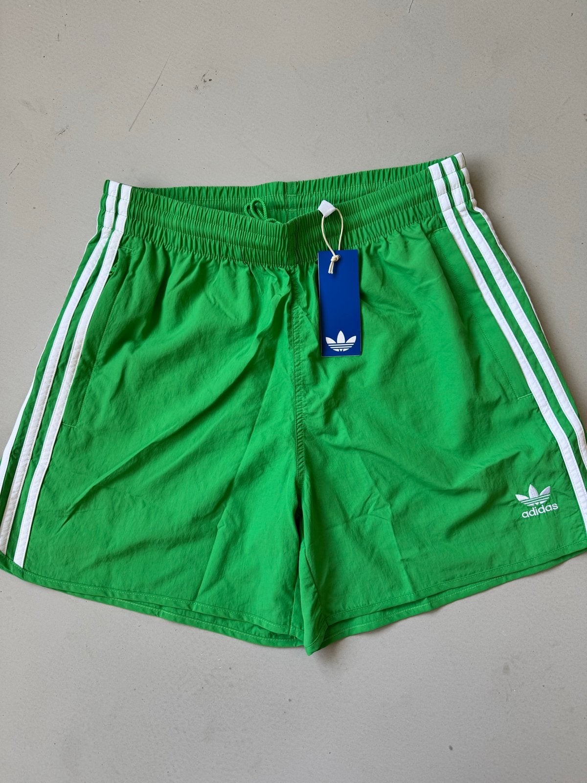 Adidas sprinter unisex short maat M groen, Verzenden, Nieuw, Maat 48/50 (M), Groen