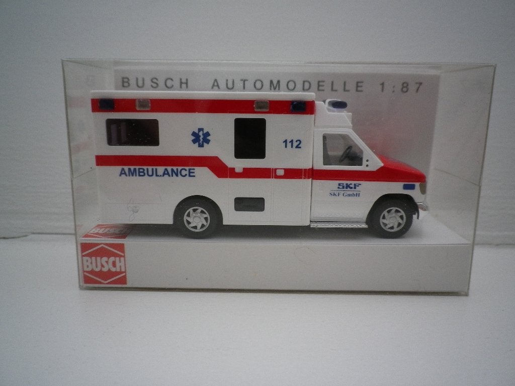Busch Ford E350 ambulance SKF werk. Nieuw, Ophalen of Verzenden, Nieuw, Auto, Herpa
