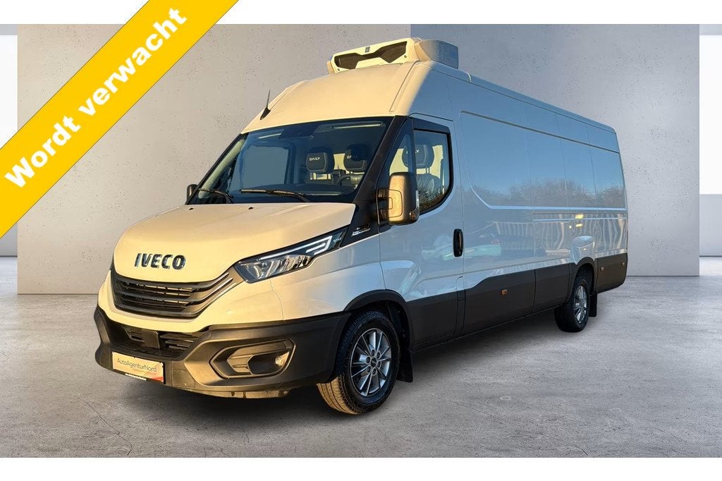 Iveco Daily 35S18 3.0 L4H2 Koelwagen Zanotti koeling, LED, A, Auto's, Automaat, Achterwielaandrijving, Gebruikt, Euro 6