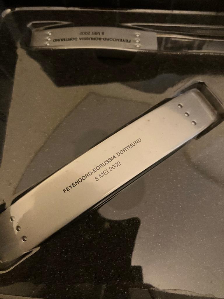 Mooie accessoire UEFA finale  cup Feyenoord, Maat XL, Ophalen of Verzenden, Nieuw, Clubaccessoires