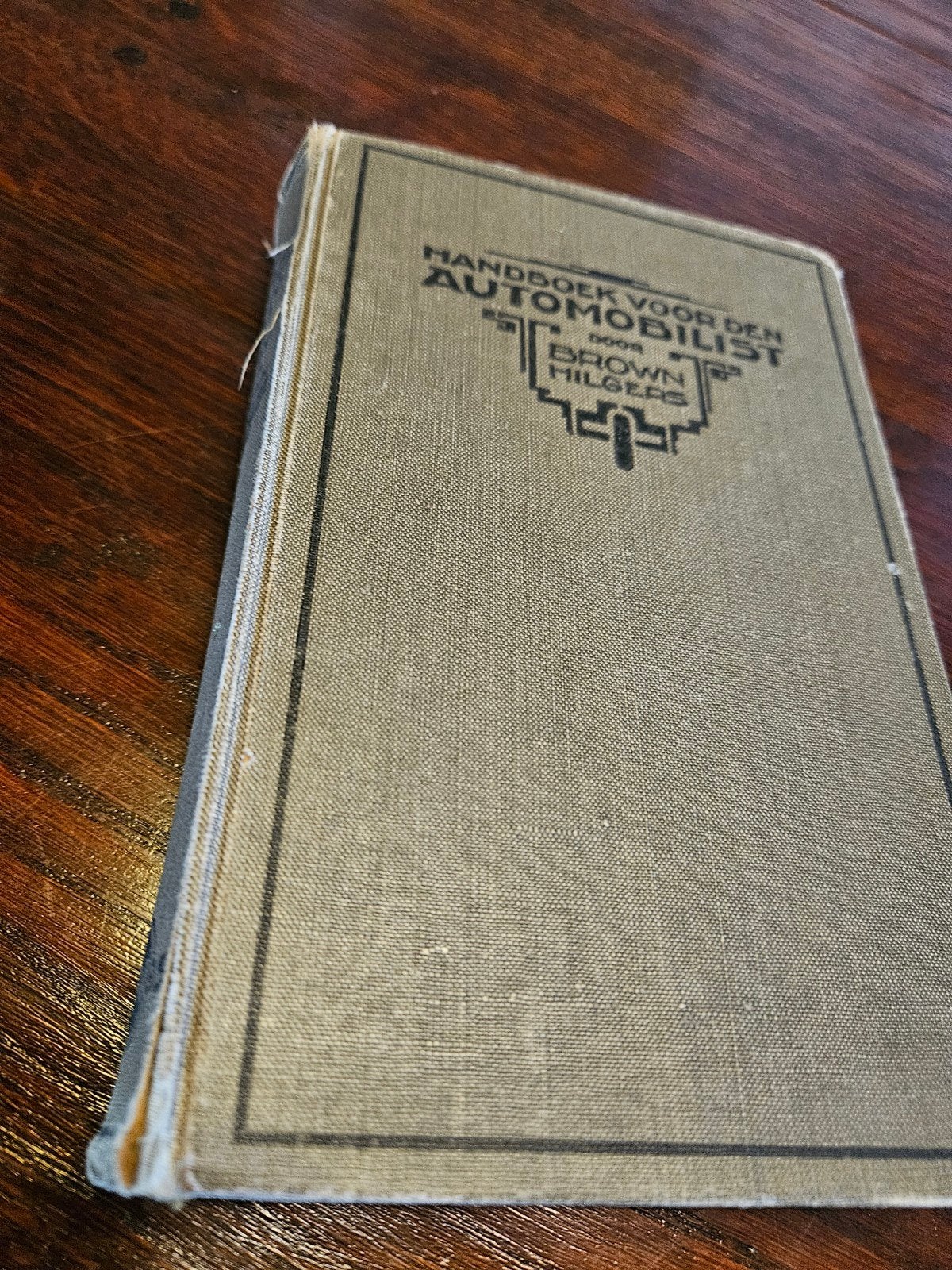 Handboek voor den Automobilist - Brown Hilgers (1925), Boeken, Ophalen of Verzenden, Gelezen