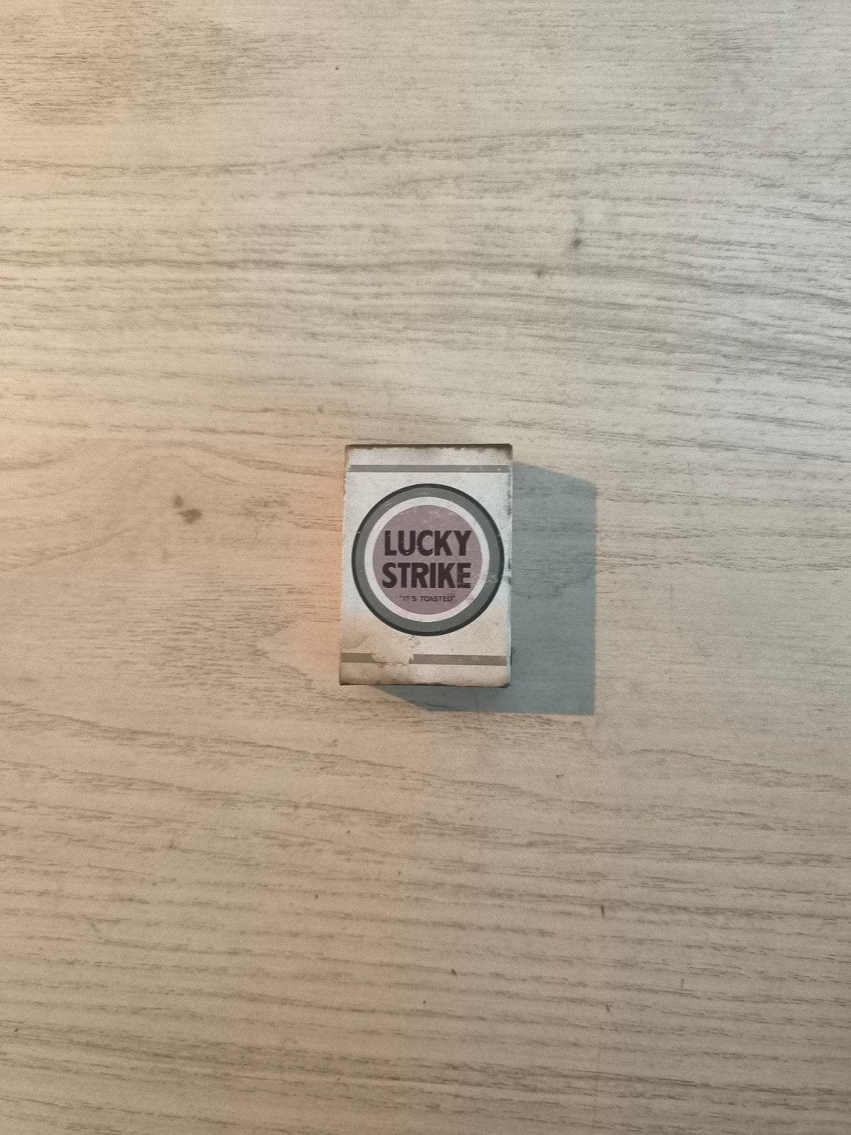 Vintage Lucky Strike Asbak - 'It's Toasted', Ophalen of Verzenden, Gebruikt, Aansteker