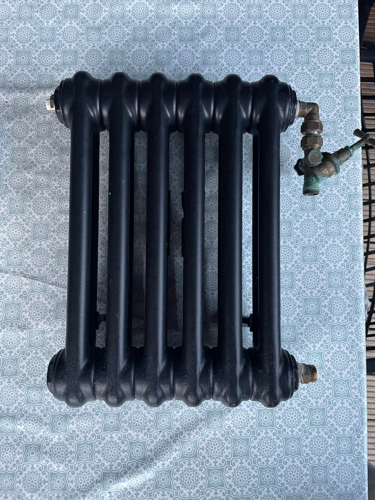 Antieke gietijzeren radiator 40x30 cm met bevestiging, Ophalen, 30 tot 80 cm, Gebruikt, Radiator