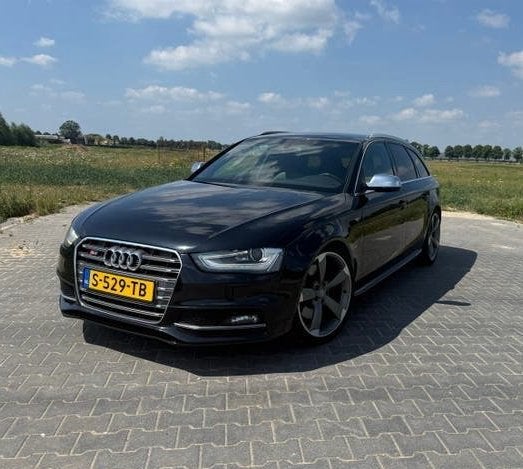 Audi S4