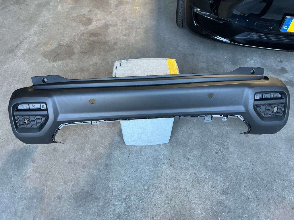 achterbumper sx4 s-cross 71821-63t hoek links 71812-63t00l, Info@suzuki.com, Bumper, Achter, Suzuki
