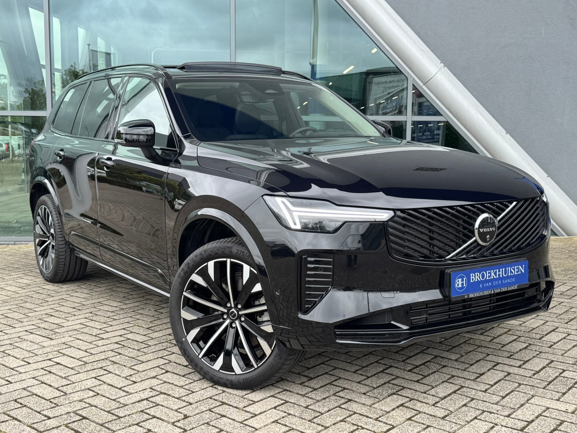 Volvo XC90 2.0 T8 Plug-in hybrid AWD Ultra Dark 455pk Luchtv, Adaptive Cruise Control, Gebruikt, Zwart, 4 cilinders
