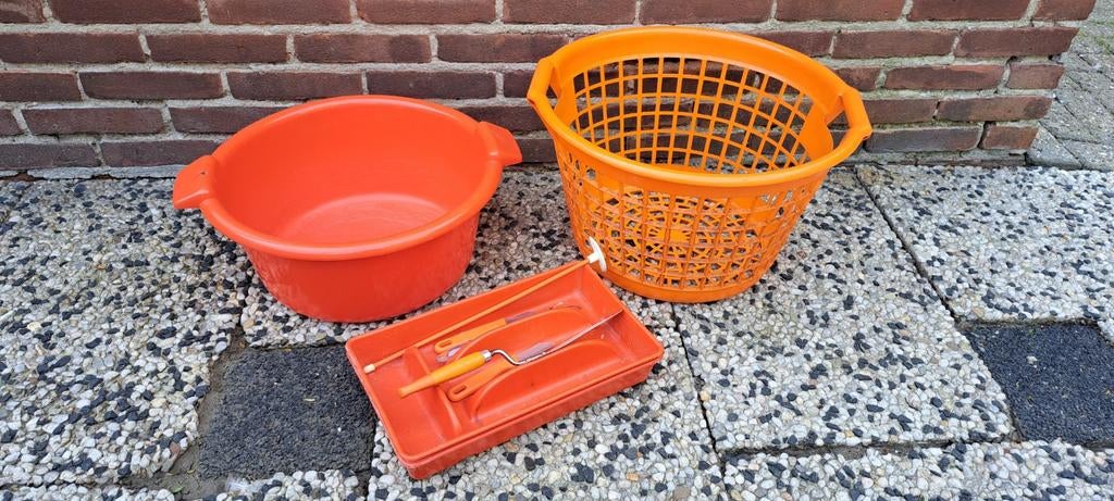 Orange vintage wasmanden, Ophalen, Kunststof