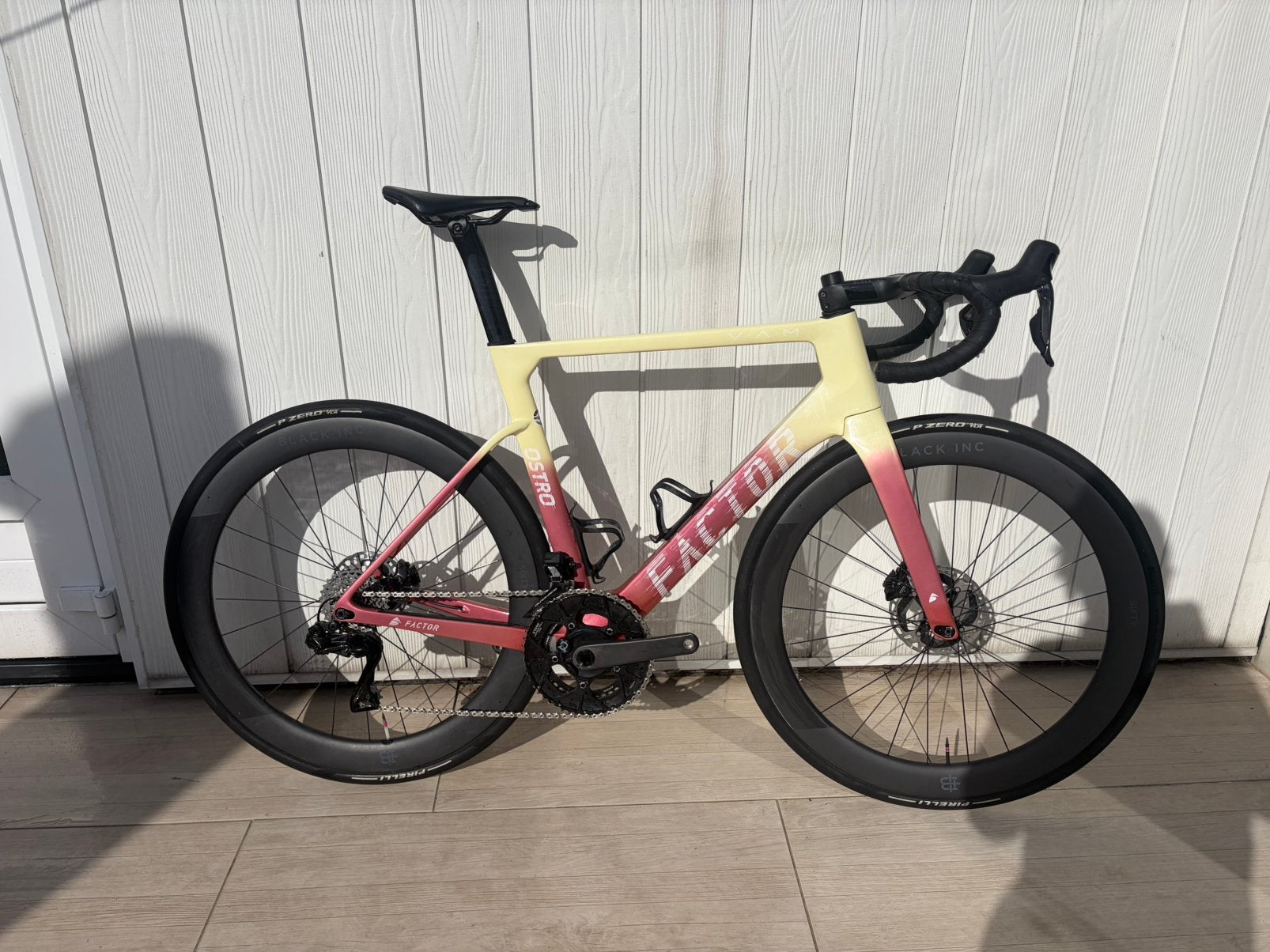 Factor Ostro Vam 56, Carbon, Zo goed als nieuw, Meer dan 20 versnellingen, 53 tot 57 cm