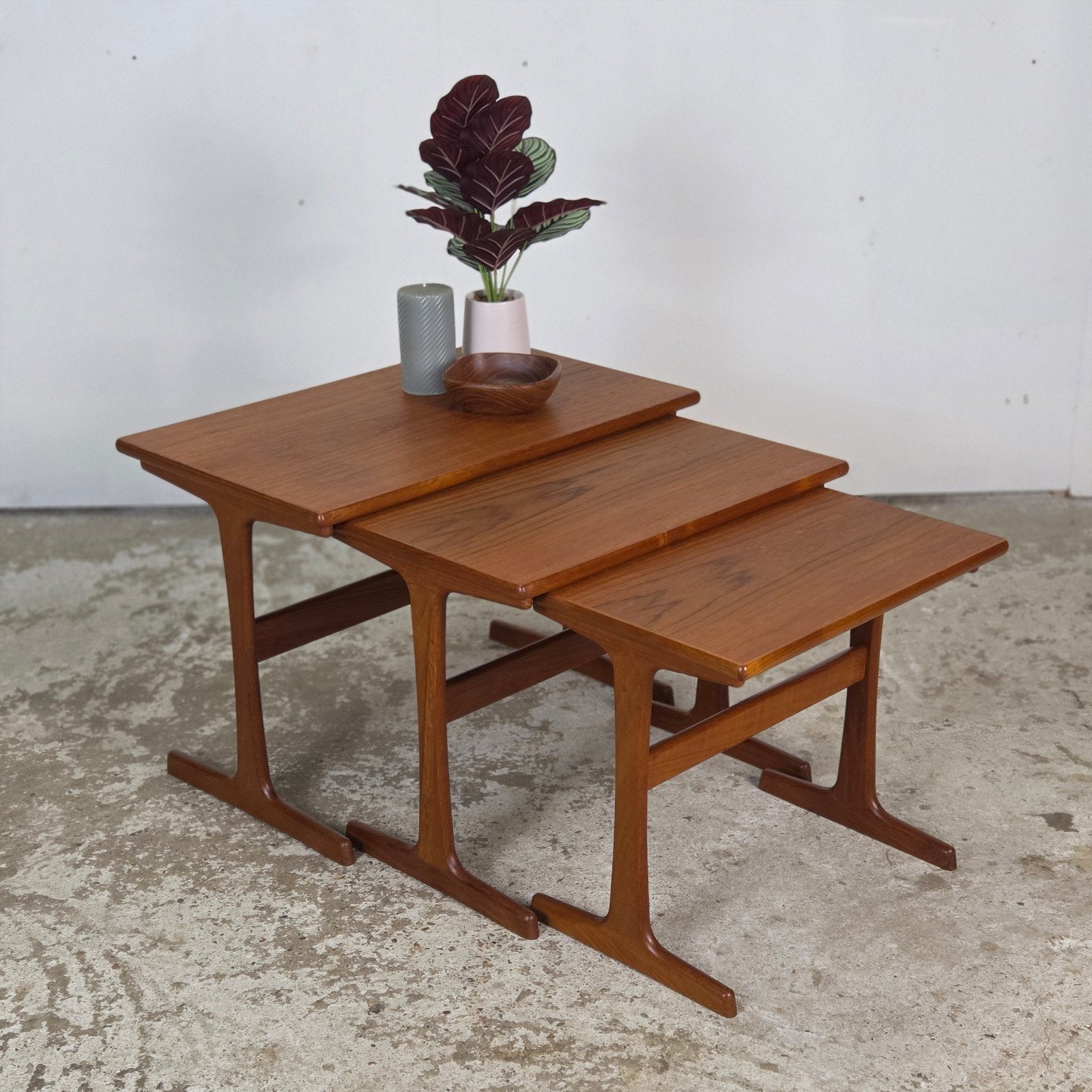 Kai Kristiansen VM-143 Nesting tables, Mimiset vintage Deens, Minder dan 45 cm, Vildbjerg Møbelfabrik, Zo goed als nieuw, Rechthoekig