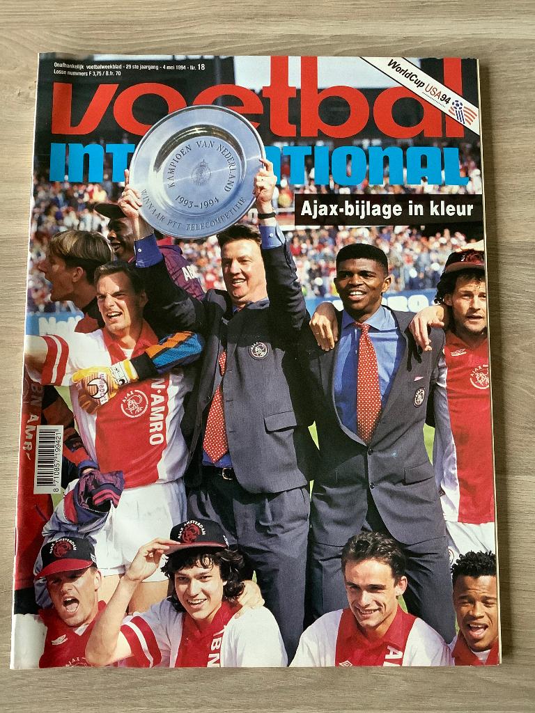 Voetbal International 1994 Ajax Kampioen, Verzamelen, Ophalen of Verzenden, Zo goed als nieuw, Ajax, Boek of Tijdschrift