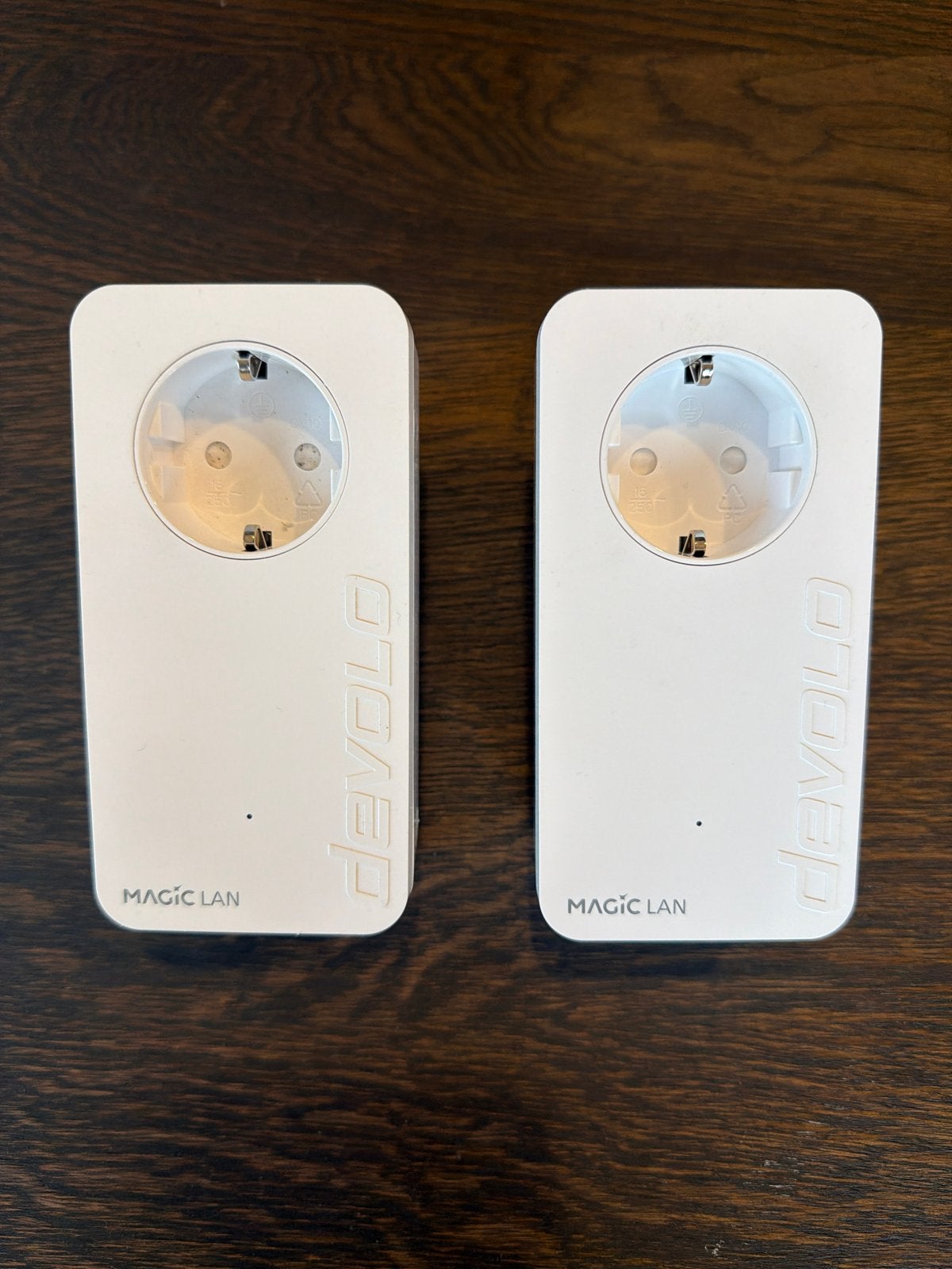 Devolo Magic 2 LAN 1-1 Powerline adapters (2 stuks), Computers en Software, Ophalen of Verzenden, Zo goed als nieuw