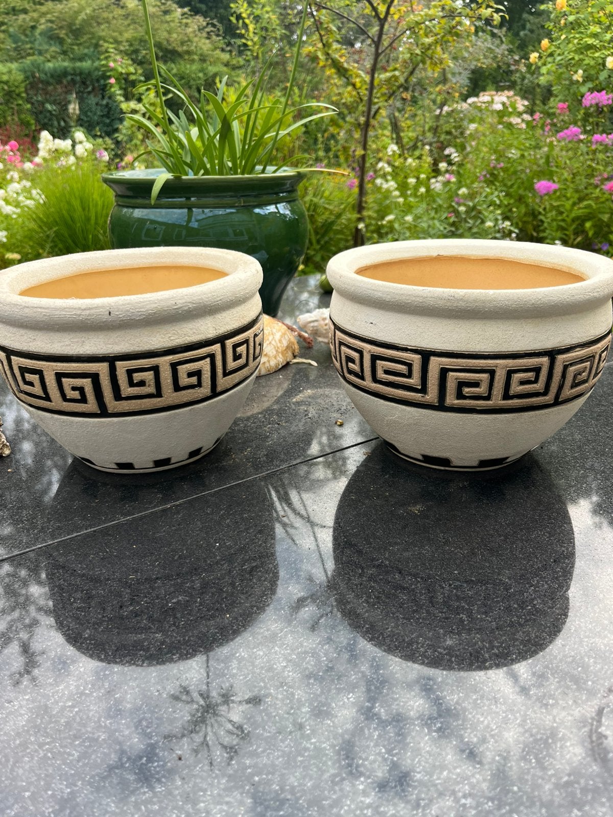 HANDWERK. Griekse potten voor buiten en binnen SAMEN, Tuin en Terras, Bloempotten, Ophalen, Rond, Binnen, Zo goed als nieuw