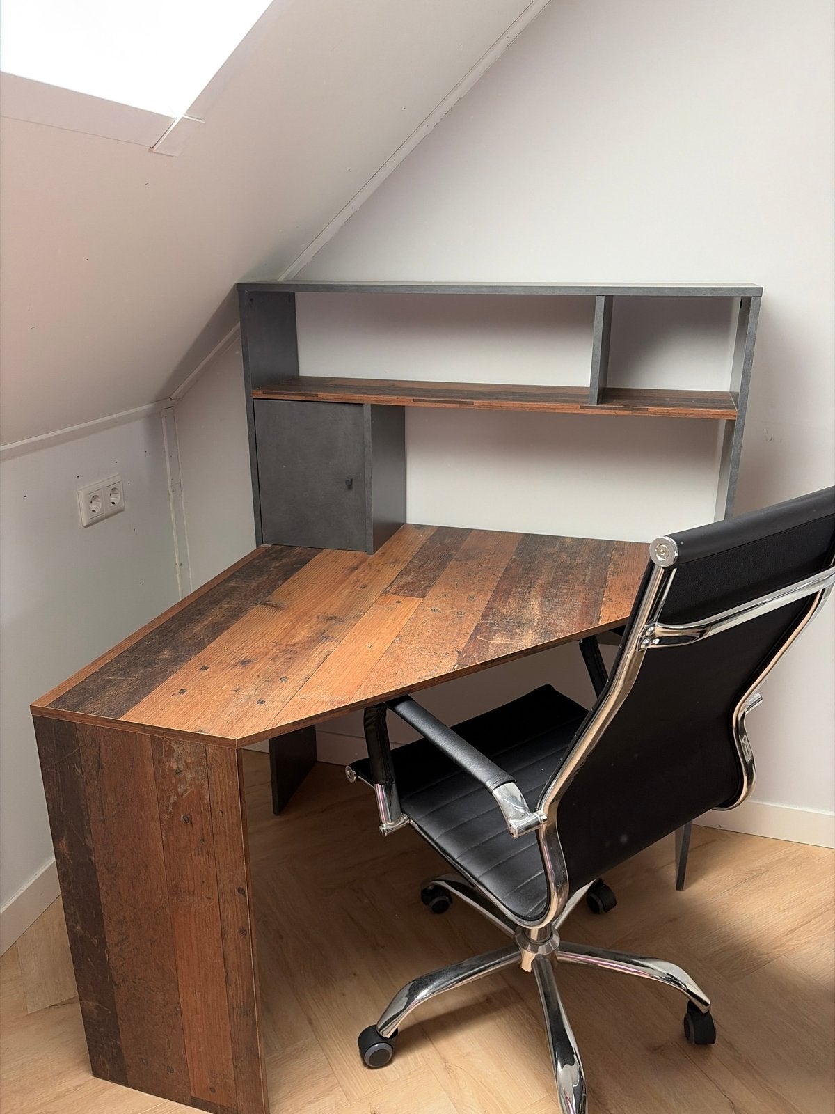 Hoekbureau met opzetstuk - Hout en metaal, Huis en Inrichting, Bureaus, Ophalen, Opbergruimte, Gebruikt, Hout