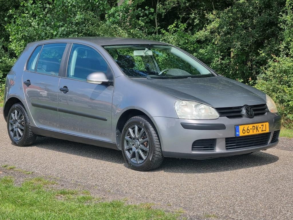 Golf 5 1.6 FSI compleet in onderdelen tekoop, Ophalen of Verzenden