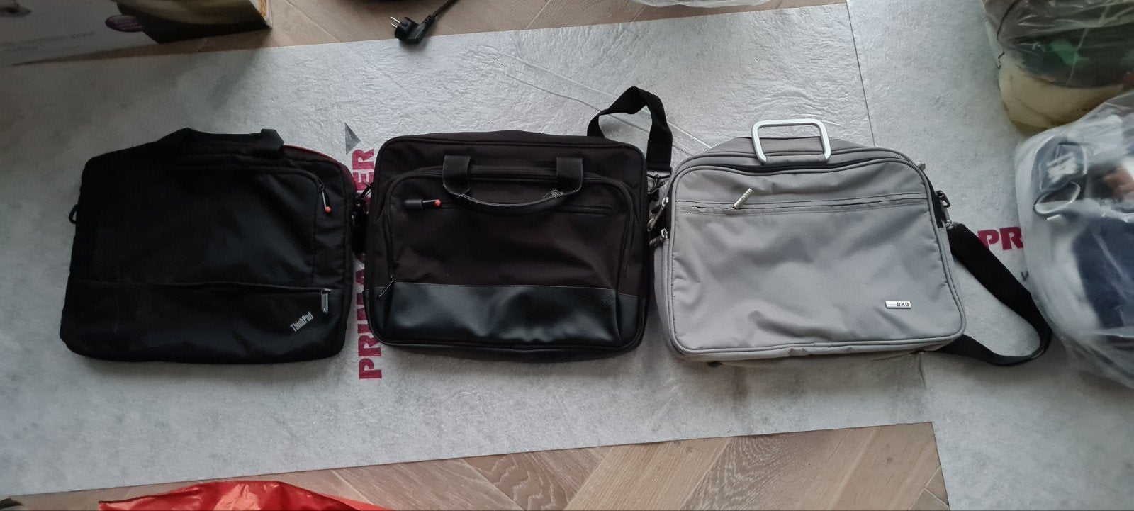 Laptoptassen (2x ThinkPad, 1x OXO) - Gebruikt, Computers en Software, Ophalen of Verzenden, 14 inch