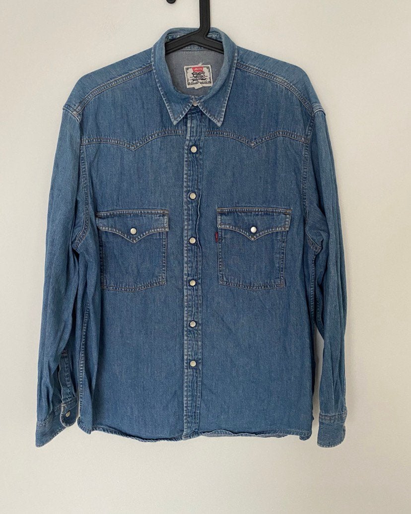 Levi’s spijkerjas, maat L, Maat 38/40 (M), Zo goed als nieuw, Jasje, Levi's