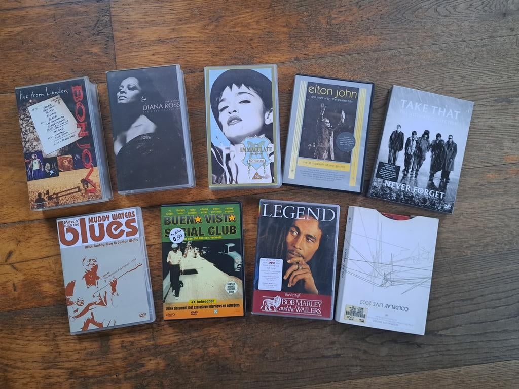 Diverse VHS en DVD banden met Muziek (meer dan op de foto's), Cd's en Dvd's, Ophalen of Verzenden, Gebruikt