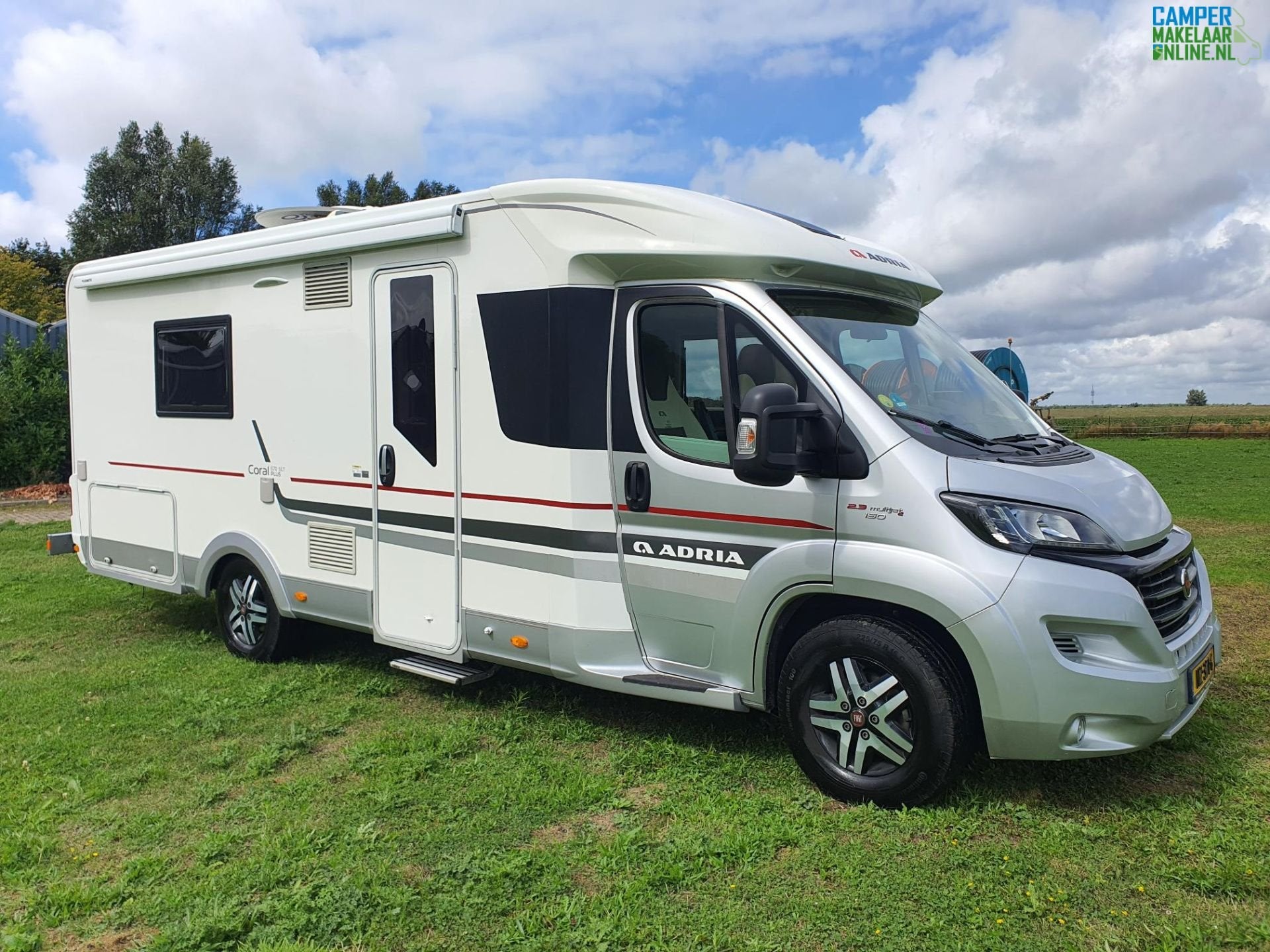 Adria Coral Plus S 670 SLT-Automaat-150 PK-E&P levelsysteem, Automaat, 7 tot 8 meter, Bedrijf, Diesel