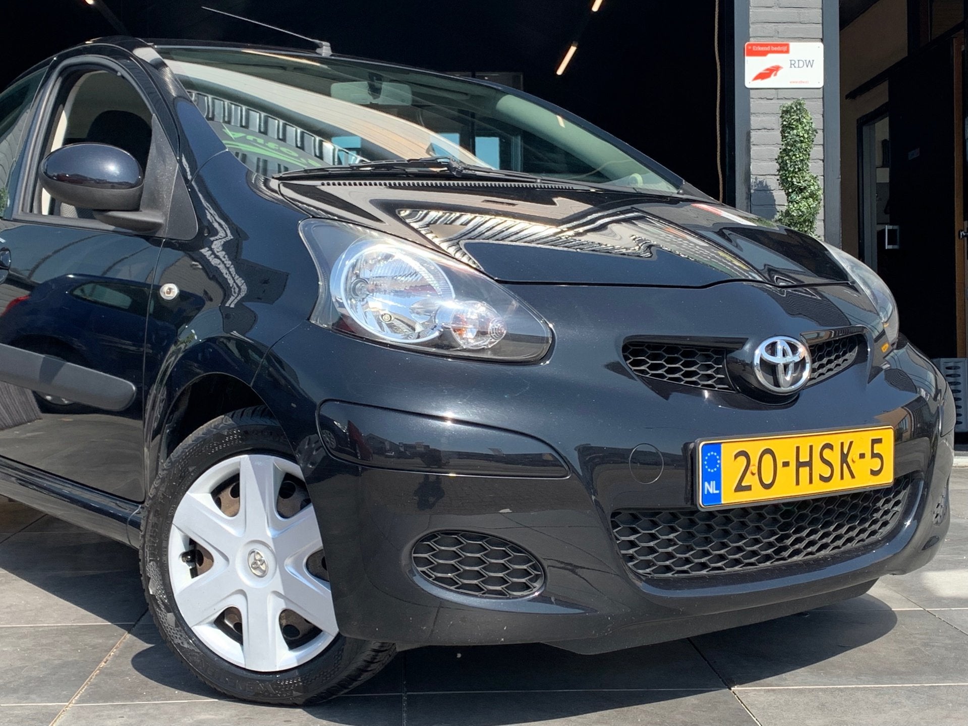 Toyota Aygo 1.0-12V|1e eig|NAP|Carplay|El.Ramen|Dealer OH, Auto's, Voorwielaandrijving, Stof, Gebruikt, Huisgarantie
