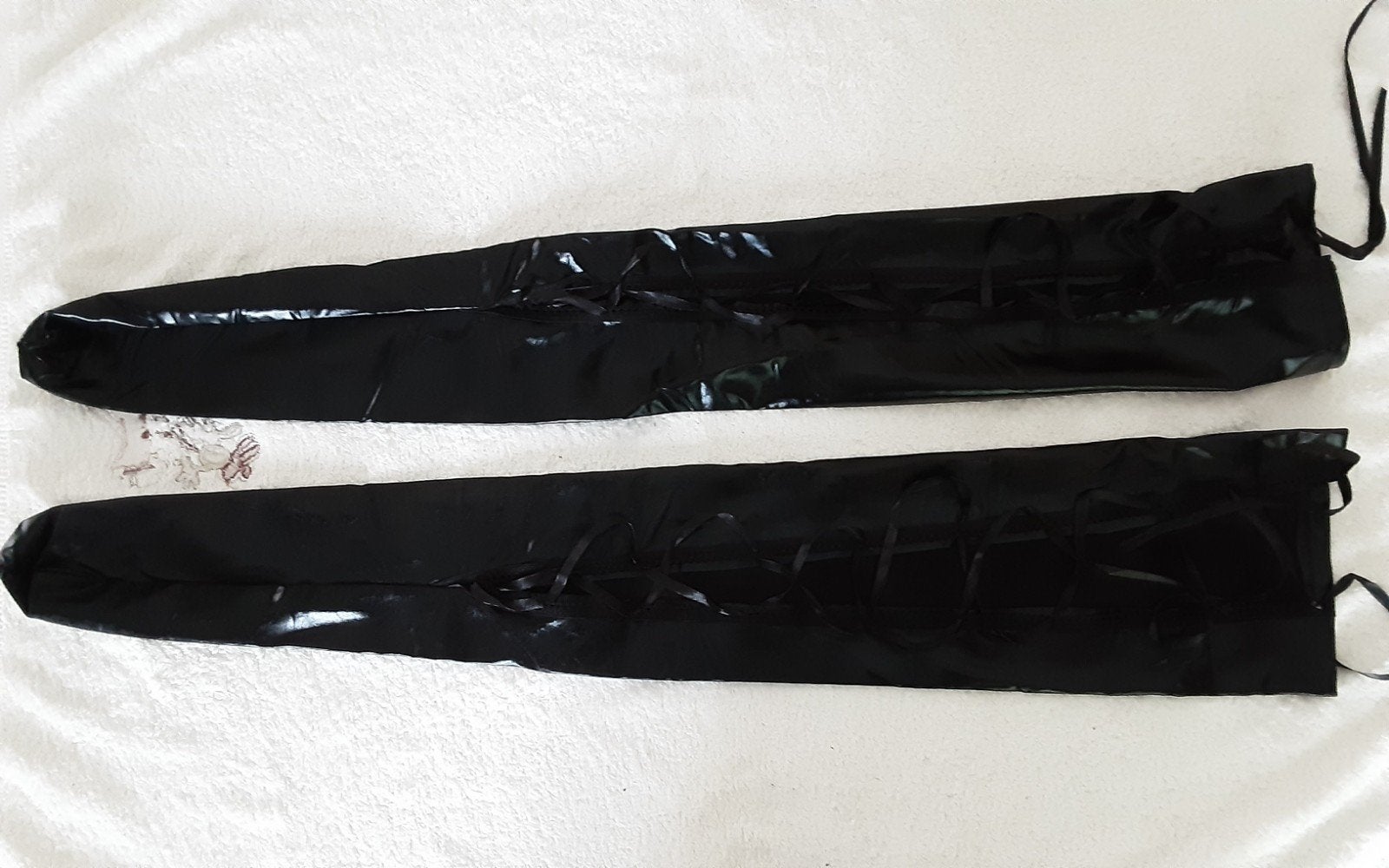 Zwarte lak kousen met rijgveter - 76 cm lengte, Ophalen of Verzenden, Zwart, Overige typen