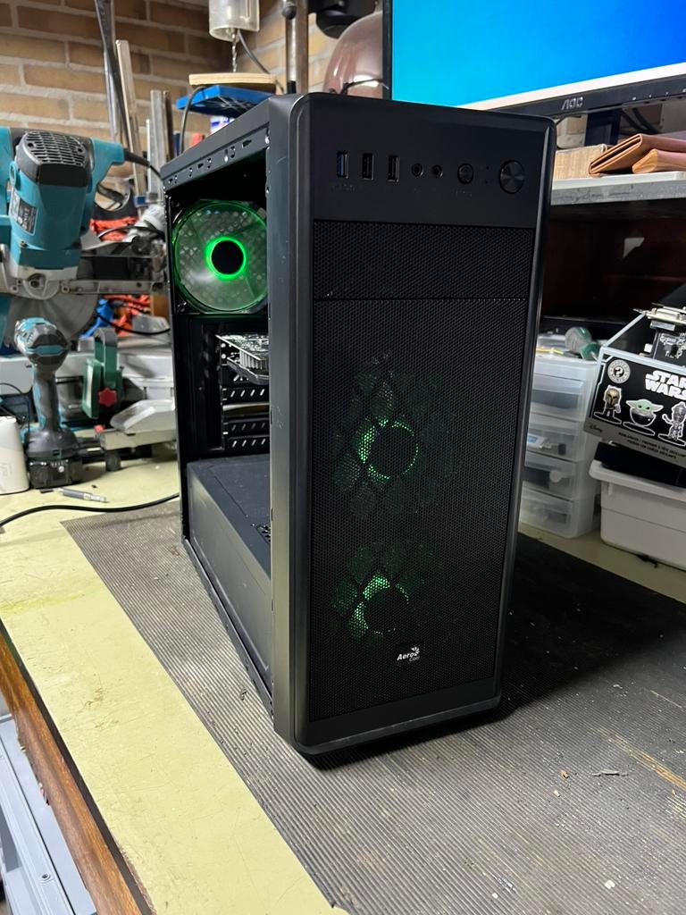Game pc  te koop!!! ( zie beschrijving), Computers en Software, Desktop Pc's, Zo goed als nieuw, 3 tot 4 Ghz, HDD, SSD, 16 GB