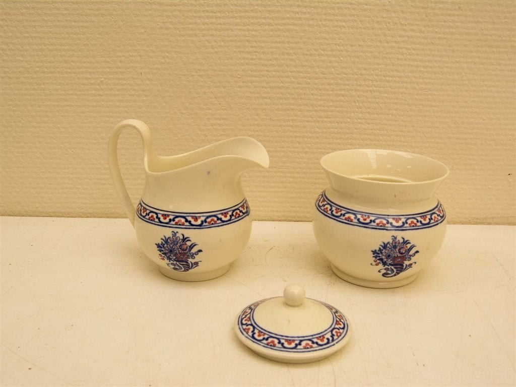 16 delig haddon wedgwoods thee servies 29557, Gebruikt, Ophalen of Verzenden, Bord(en), Overige stijlen