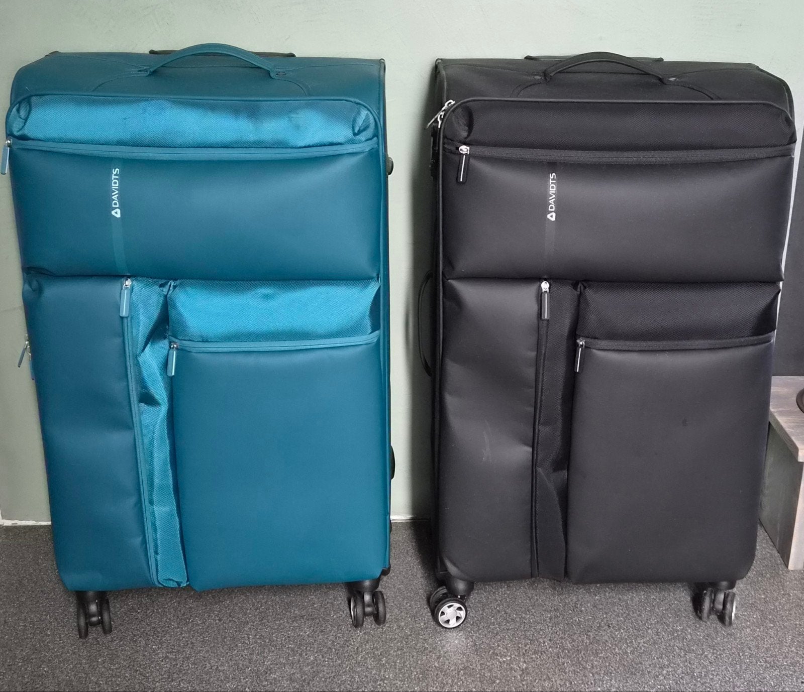 2x Davidts Zachte Reiskoffer - 4 Zwenkwielen - 74x47x32 cm, Sieraden, Tassen en Uiterlijk, Koffers, Gebruikt, 45 tot 55 cm, 70 cm of meer