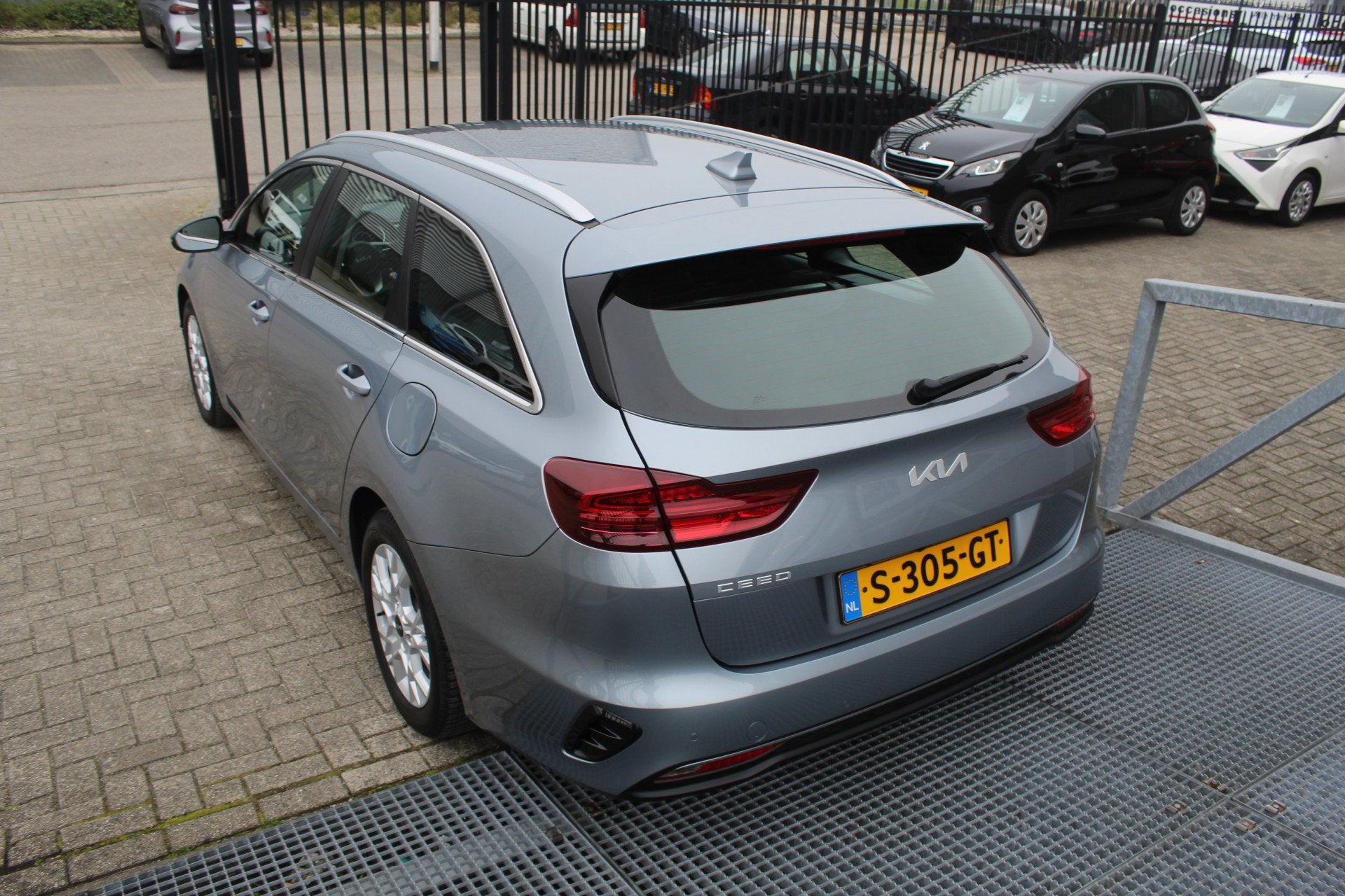 Kia Ceed Sportswagon 1.0 T-GDi MHEV DynamicLine AUTOMAAT Nav, Auto's, Stof, Gebruikt, Euro 6, 1309 kg