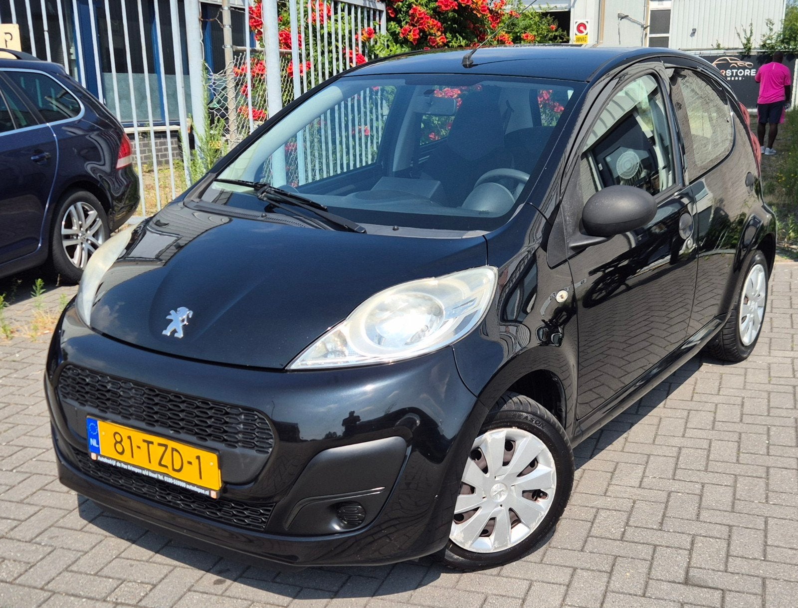 Peugeot 107 1.0 12V 5DR 2012 Zwart*Apple Carplay*Airco*, Voorwielaandrijving, 4 stoelen, Origineel Nederlands, Bedrijf