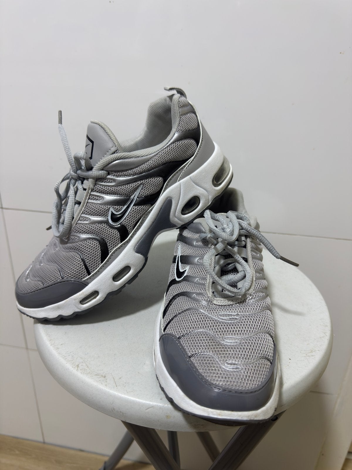 Nike kinder schoenen maat 39, Ophalen, Zo goed als nieuw, Zwart, Sportschoenen
