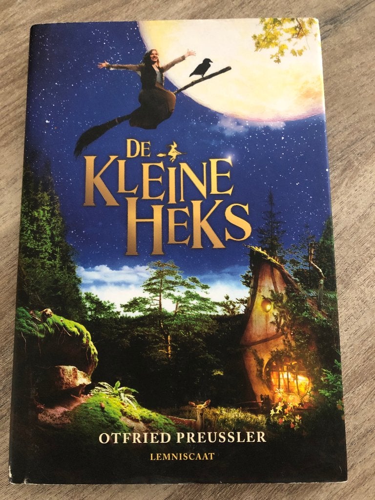 De kleine heks - Preussler, Ophalen of Verzenden, Zo goed als nieuw, Preussler, Sprookjes